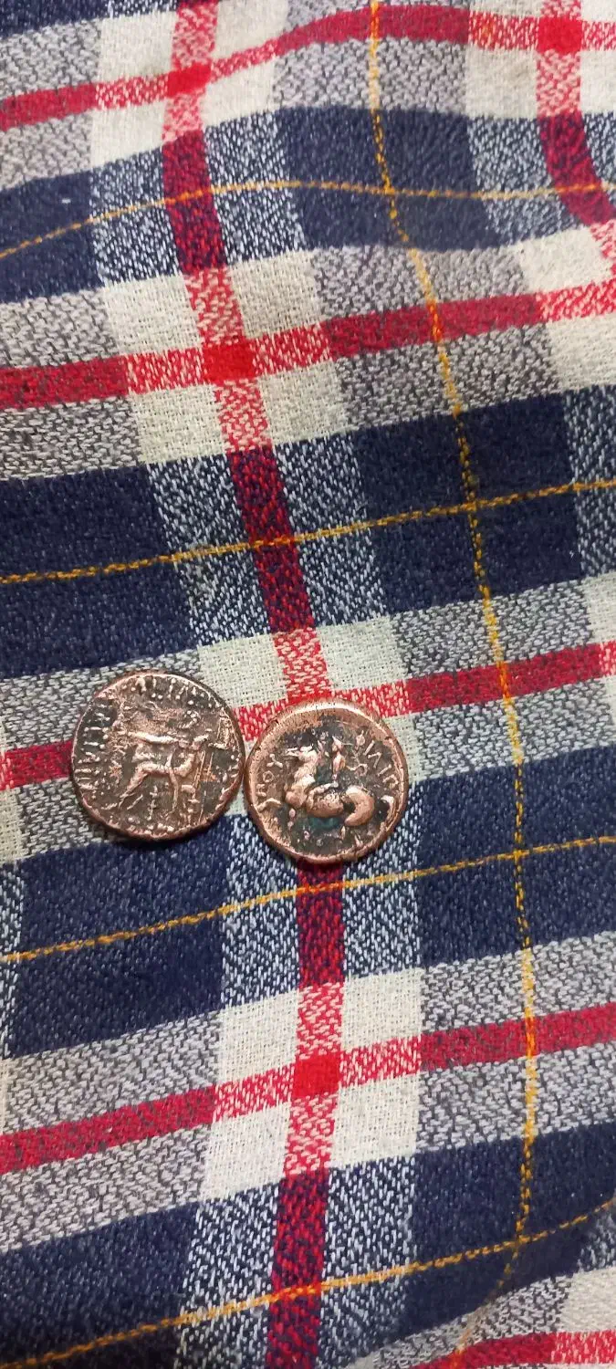 حدود بیست عدد سکه ای ۱۶ گرمی مفرقی|بدلیجات|نهاوند, |دیوار