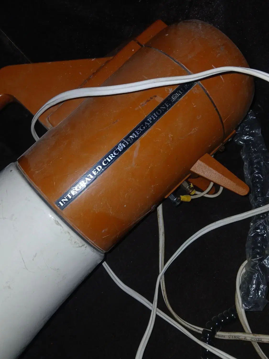 یک عدد بلندگو بزرگ بشرط سالم باتری خور|سیستم صوتی خانگی|حمیدیه, |دیوار