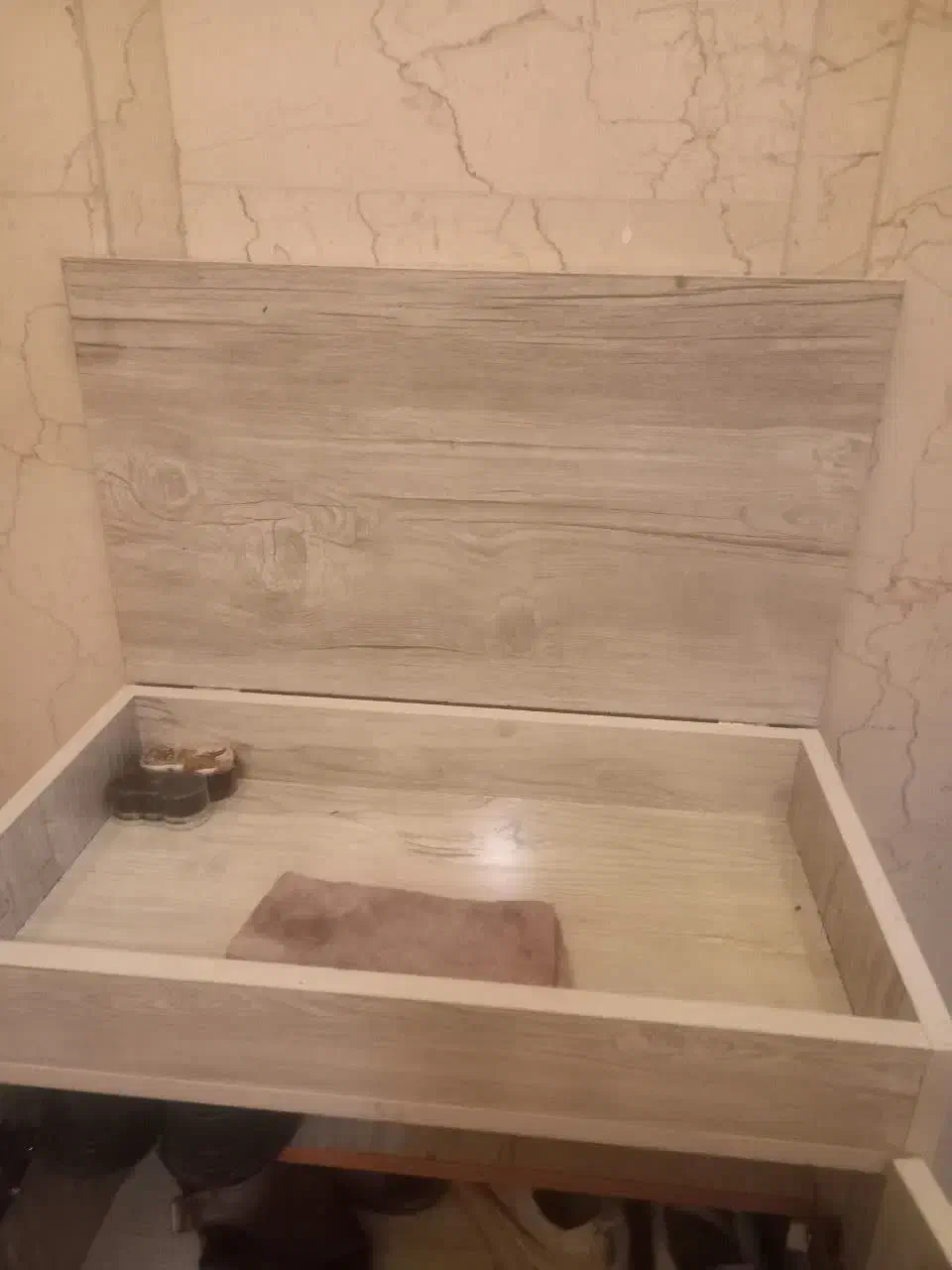 جاکفشی|جاکفشی، کمد، دراور|بروجرد, |دیوار