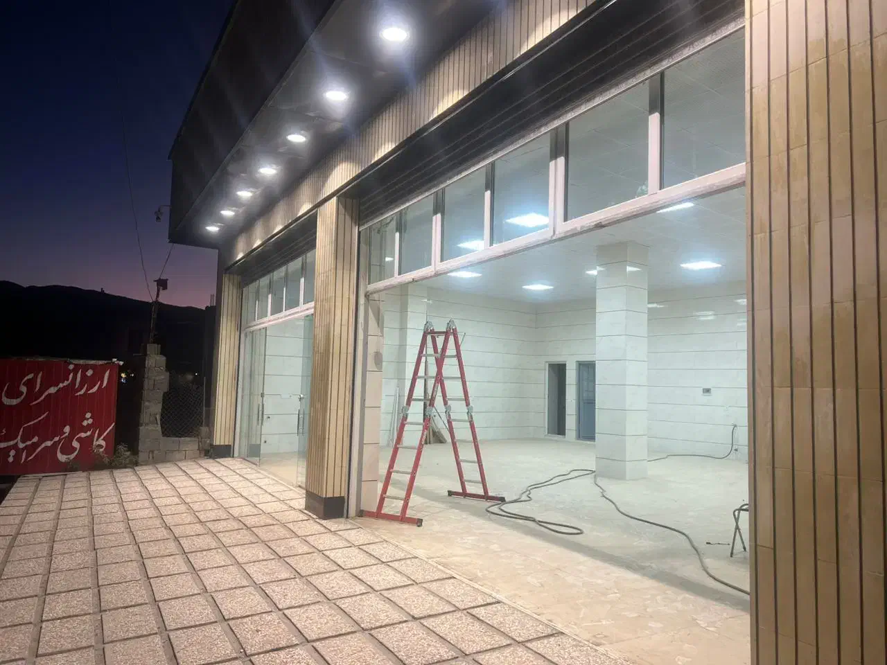 اجاره ملک تجاری|اجارهٔ مغازه و غرفه|ایوان, |دیوار