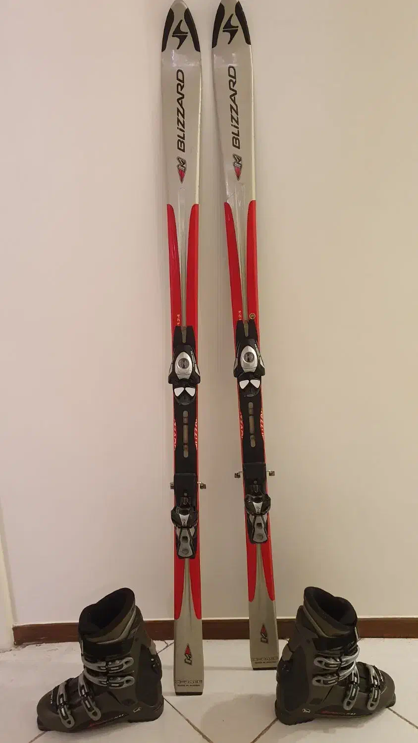 چوب و کفش اسکی آلپاین|ورزش‌های زمستانی|تهران, امیرآباد|دیوار