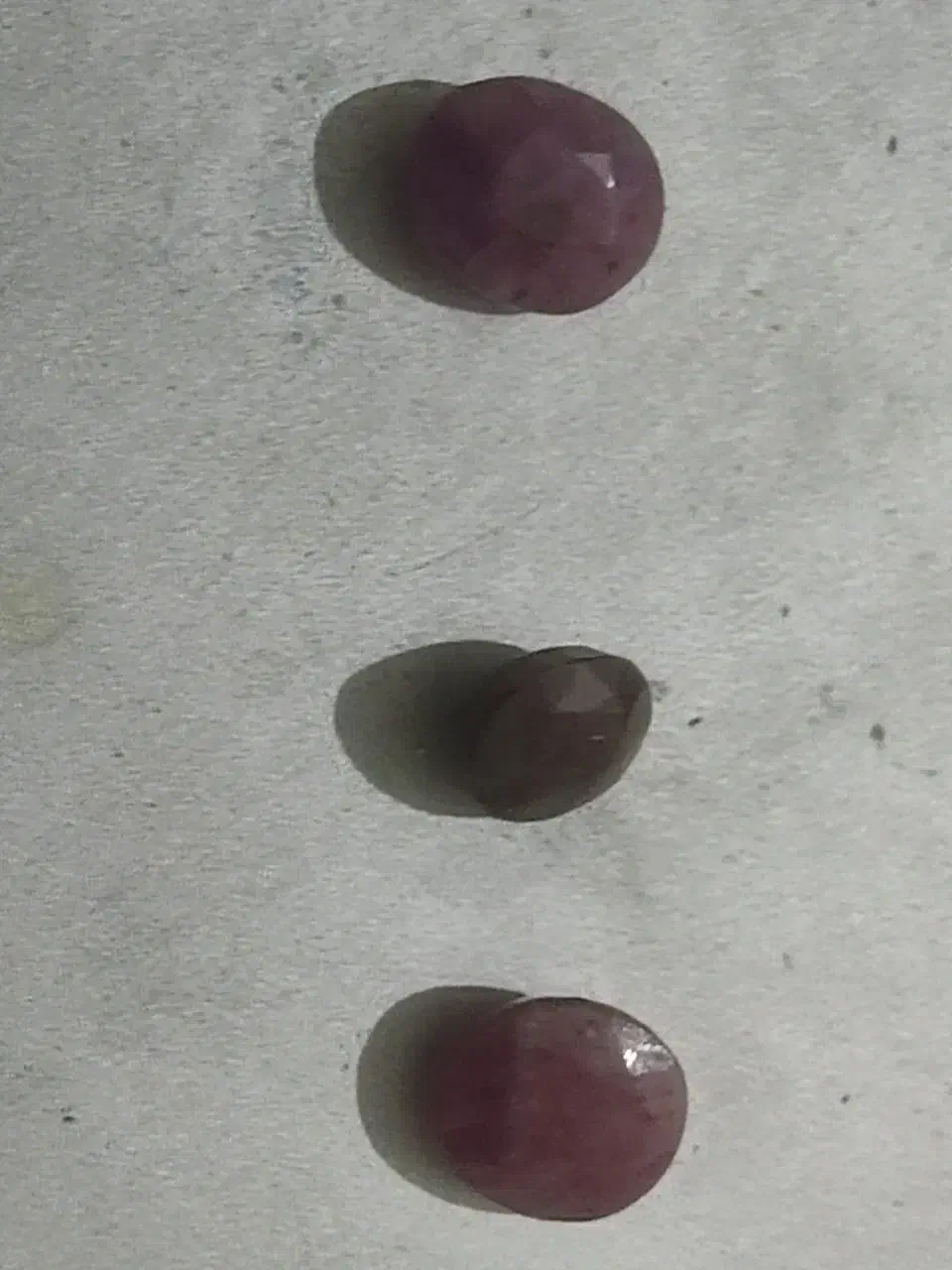 تعدادی یاقوت بسیارزیباونجرال|جواهرات|صباشهر, |دیوار