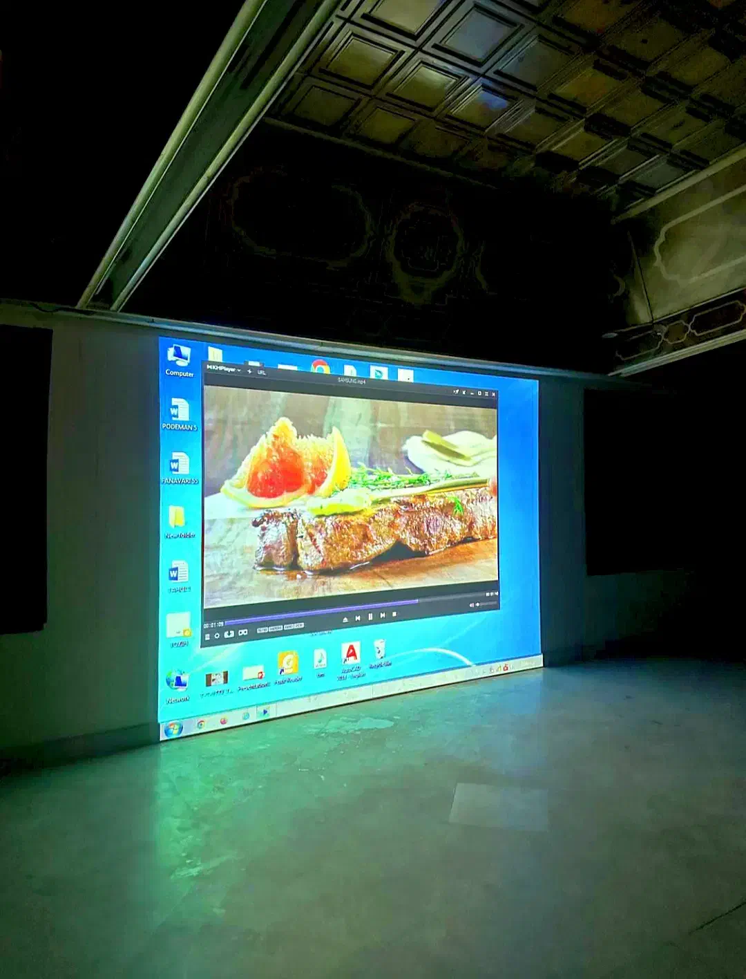 پخش ویدئو پروژکتور قسطی بدون نیاز به پرده نمایش|تلویزیون و پروژکتور|قم, پردیسان|دیوار