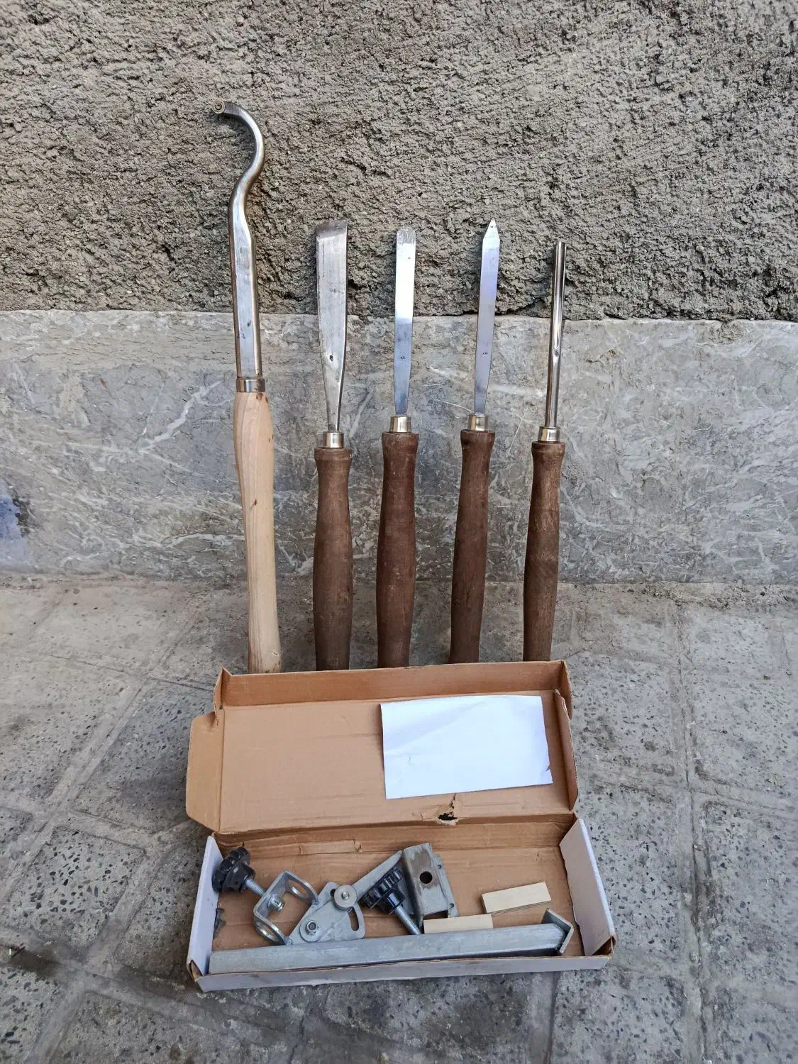 مغار خراطی|ابزارآلات|فردوسیه, |دیوار