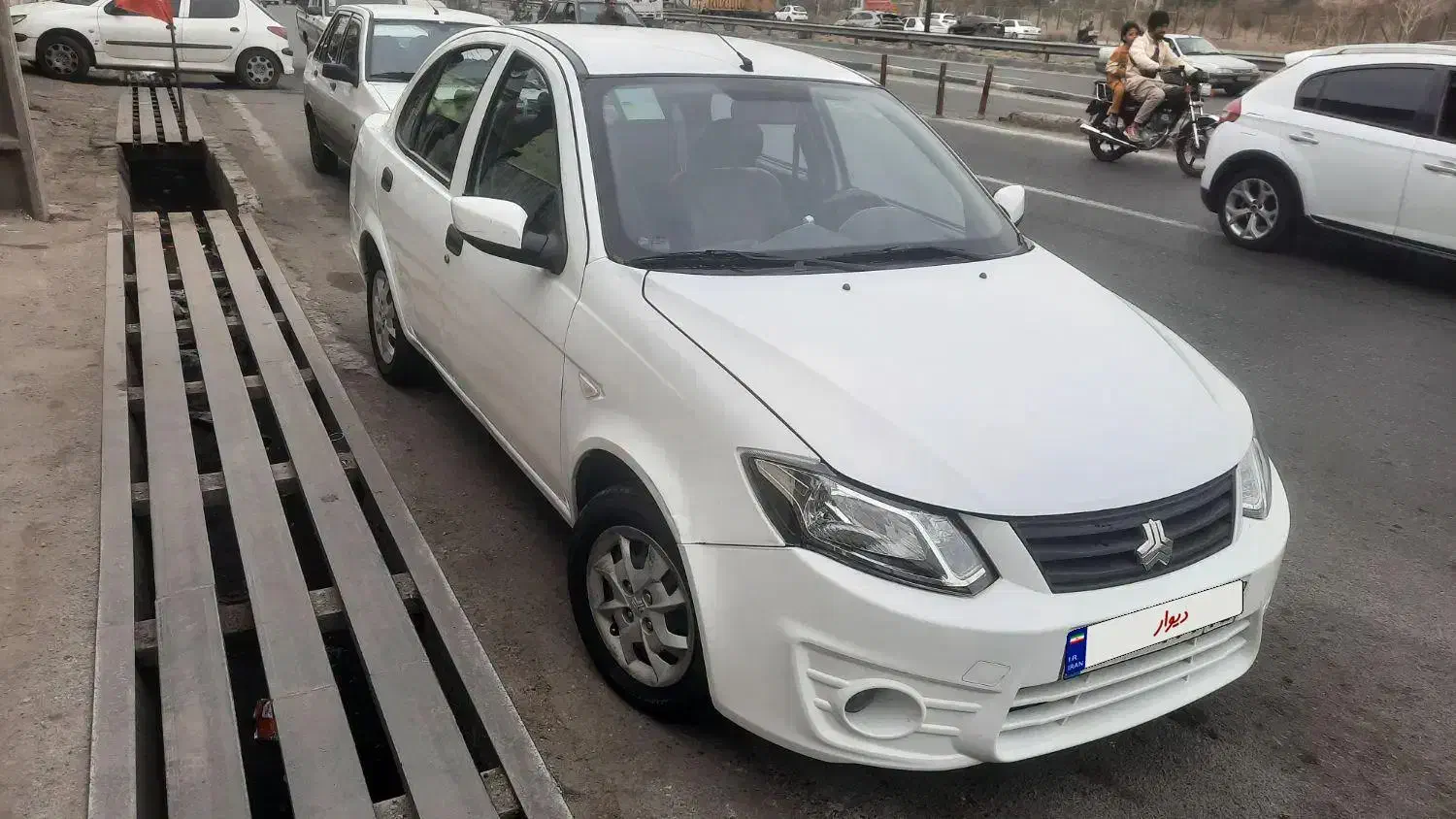 ساینا مدل ۹۸|خودرو سواری و وانت|تهران, خلیج فارس|دیوار