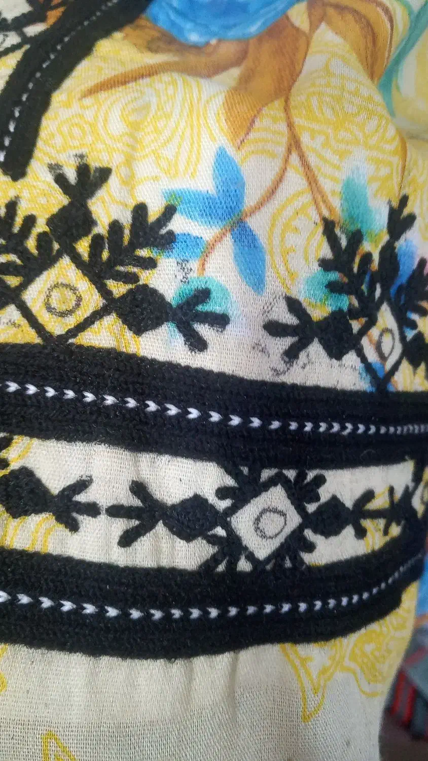 شوهاز زه|لباس|آشار, |دیوار