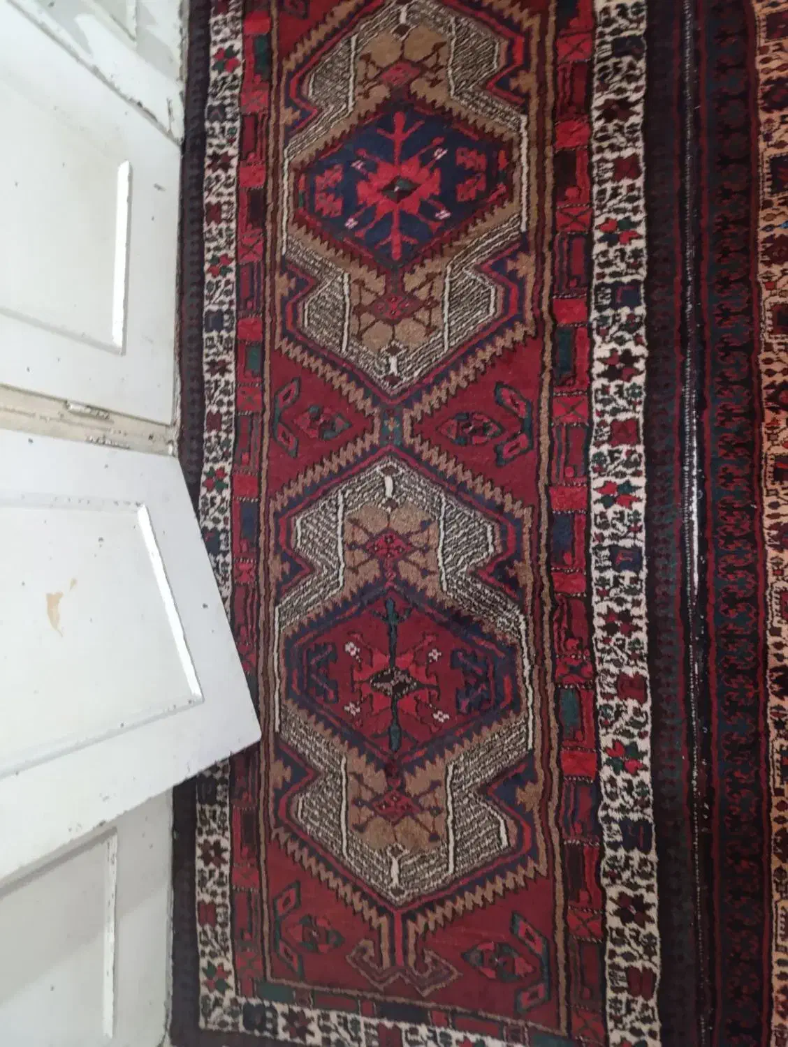 فرش دست بافت پشمی عثیقه|فرش|قرچک, مهدیه|دیوار