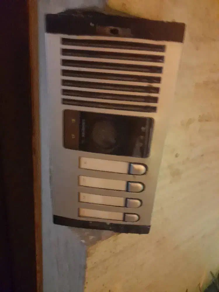 نصب و تعمیر انواع آیفون تصویری|خدمات پیشه و مهارت|تهران, بازار|دیوار