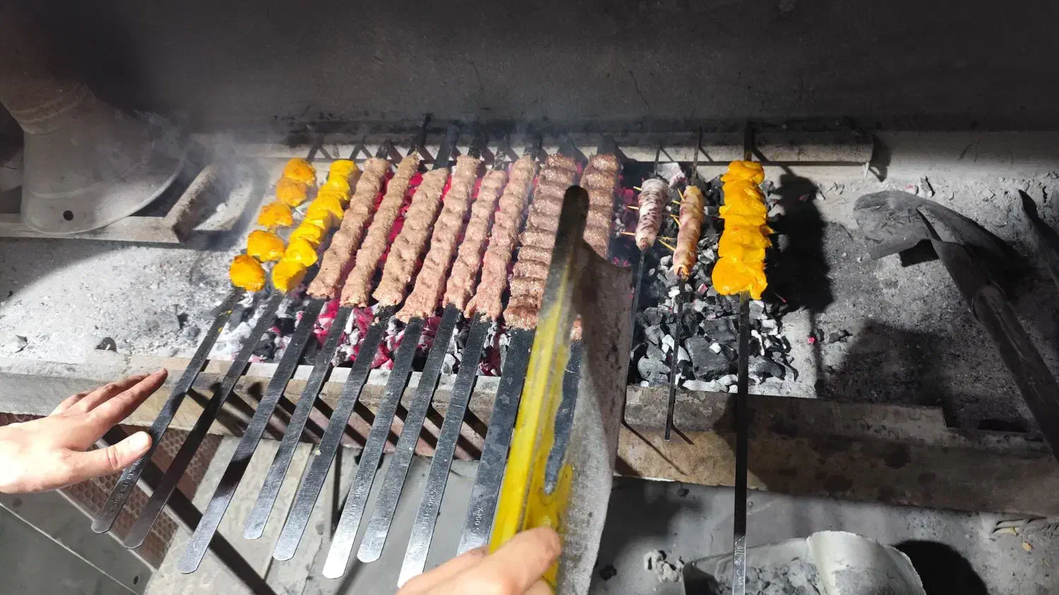 منقل کار ساعتی با حقوق بالا|استخدام خدمات فروشگاه و رستوران|یزد, |دیوار