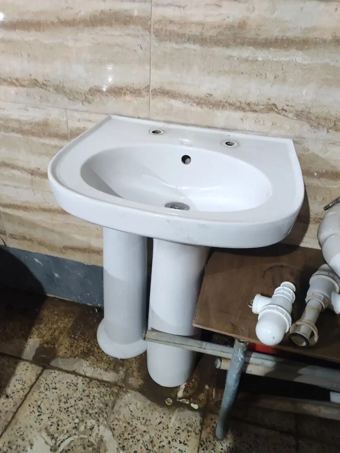 روشویی روشویی با پایه|لوازم سرویس بهداشتی|اهواز, شهرک دانشگاه|دیوار