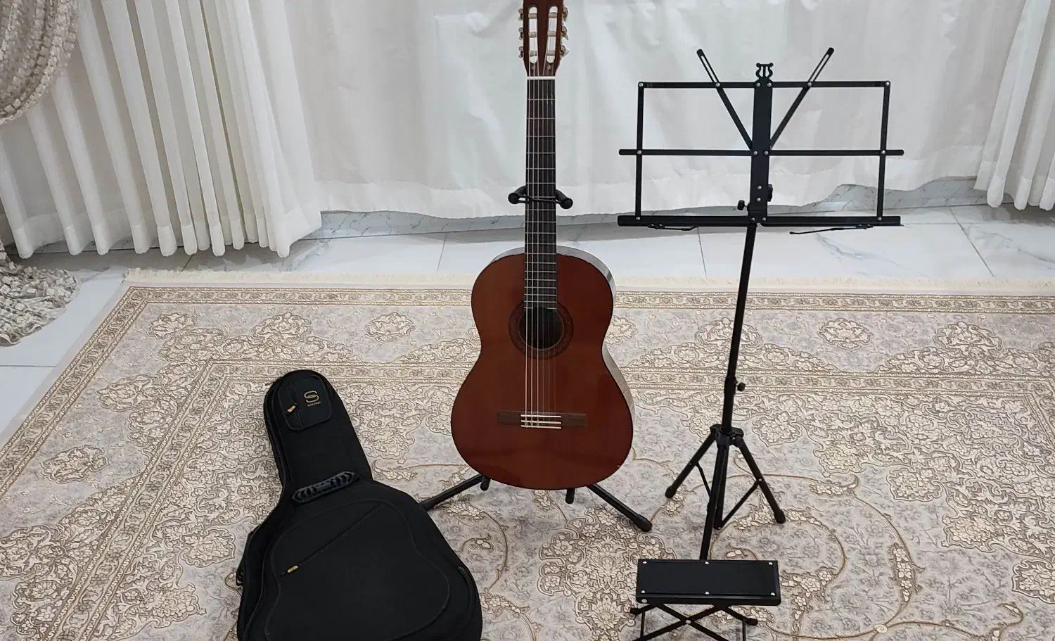 گیتار یاماها c40|گیتار، بیس، امپلیفایر|لاهیجان, کوی زمانی|دیوار