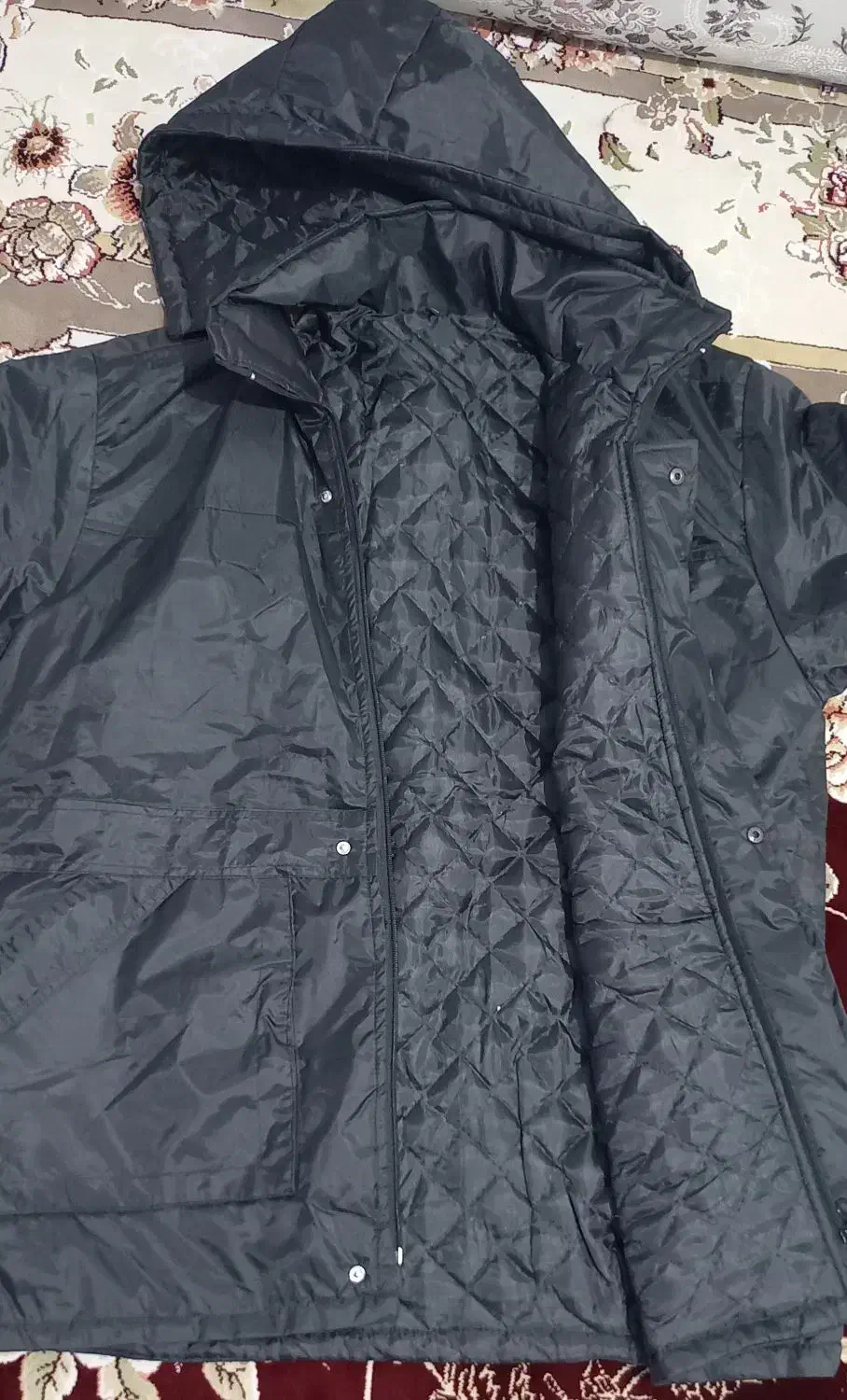 کاپشن|لباس|اندیمشک, |دیوار