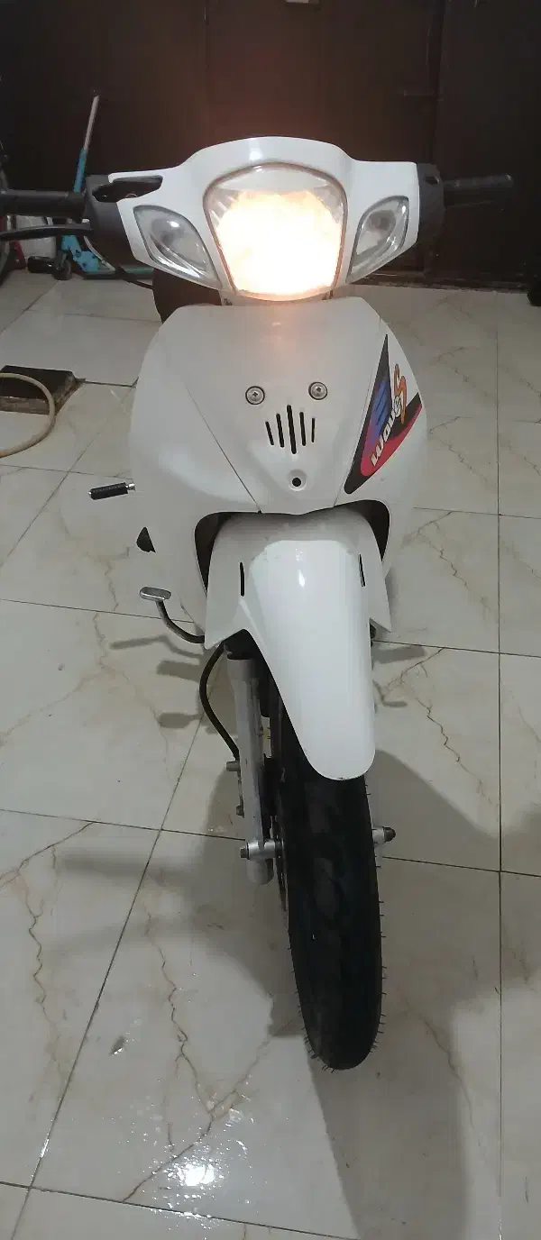 موتور ویو کویر رادیسون|موتورسیکلت|میاندوآب, |دیوار