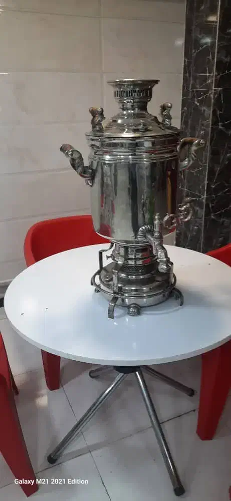 سماور دست ساز برنج|کلکسیون اشیاء عتیقه|مرند, |دیوار