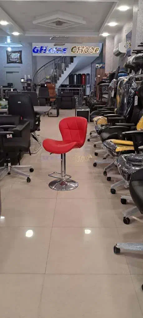 صندلی اپن زین اسبی از مبلمان اداری قصر چوب|صندلی و نیمکت|قم, کلهری|دیوار