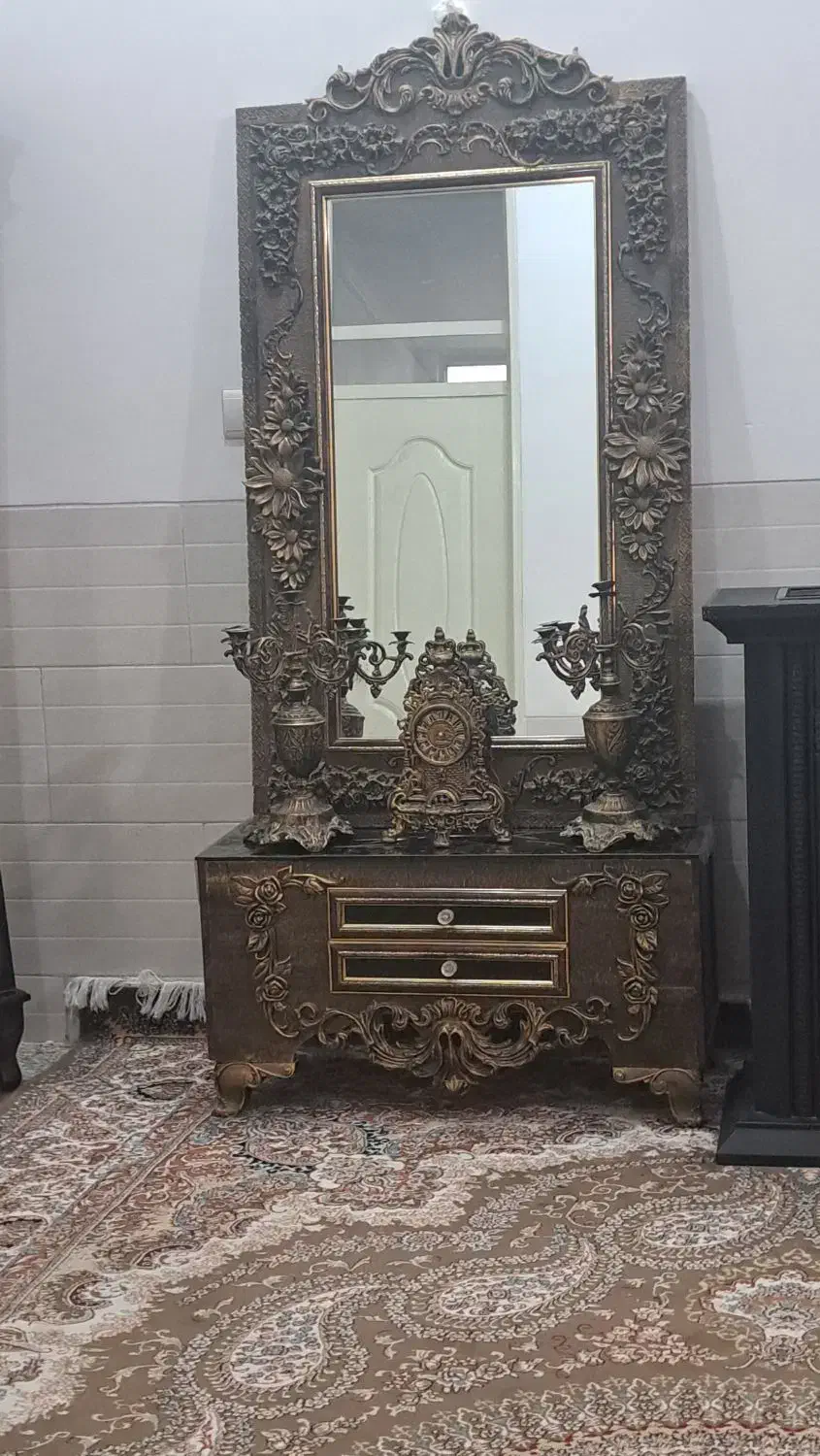 ایینه وشمعدان|بوفه، ویترین، کنسول|یزد, |دیوار