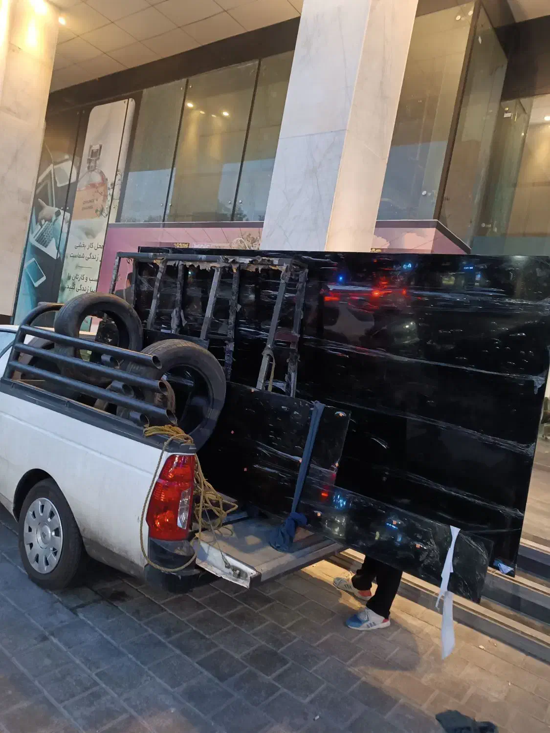 کارگرحمل جابجایی شیشه سکوریتی دوجداره لمینت کناف|خدمات حمل و نقل|تهران, اختیاریه|دیوار