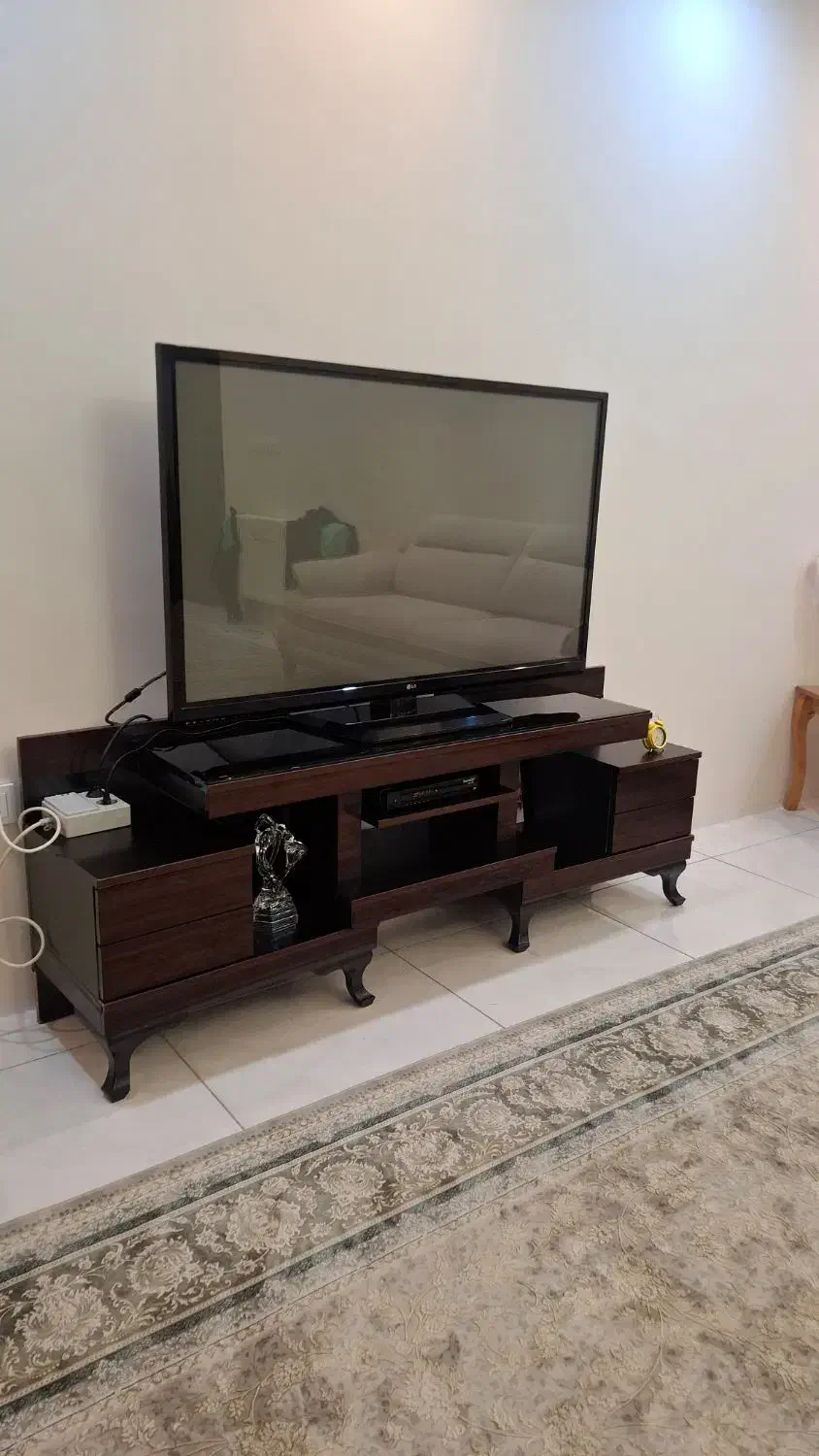 تلویزیون ال جی بسیار سالم|تلویزیون و پروژکتور|تهران, نعمت‌آباد|دیوار