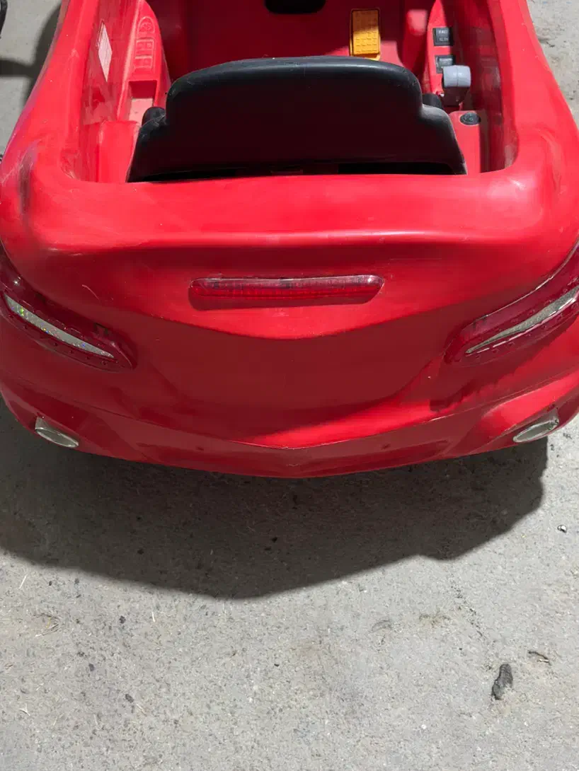 ماشین شارژی دو موتوره ی ژاپن|اسباببازی|همدان, |دیوار