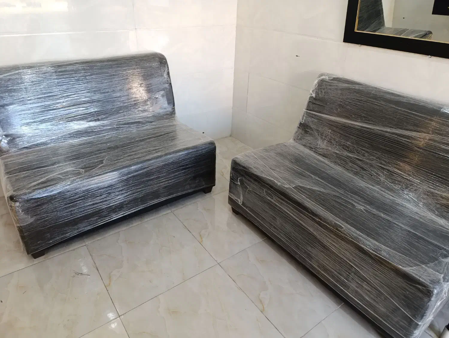 مبل انتظار 3 نفره درجه یک|آرایشگاه و سالن‌های زیبایی|شوش, |دیوار