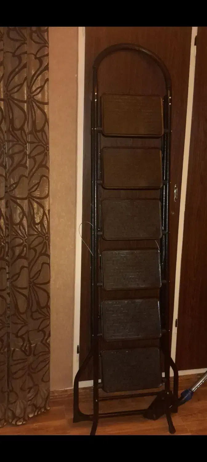 یک عدد نردبان فلزی ۶ پله|ابزارآلات|پردیس, فاز ۲|دیوار