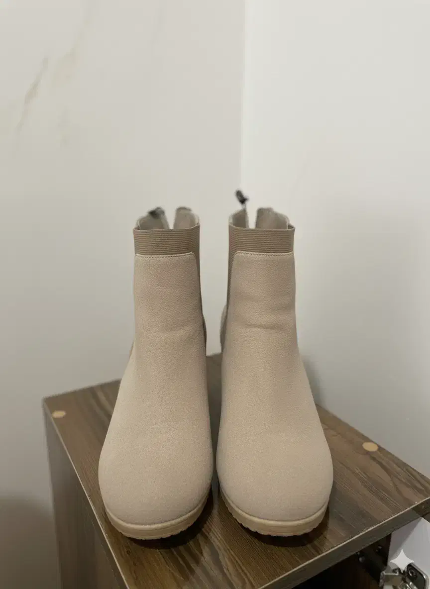 نیم بوت نو سایز ۴۰|کیف، کفش، کمربند|تبریز, |دیوار