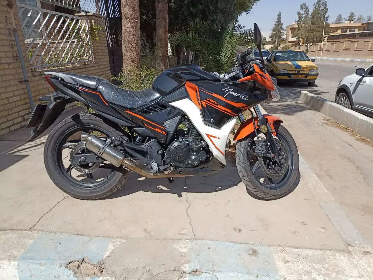 مگلی200|موتورسیکلت|کاشان, ملاصدرا|دیوار