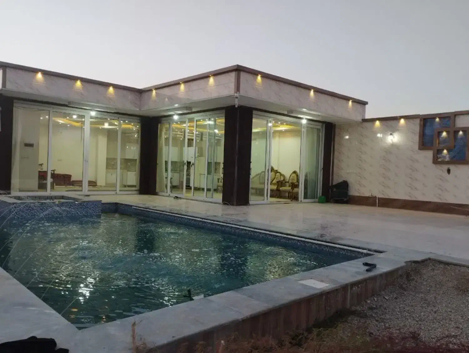 اجاره روزانه ویلا|اجارهٔ کوتاهمدت ویلا و باغ|خمینیشهر, |دیوار