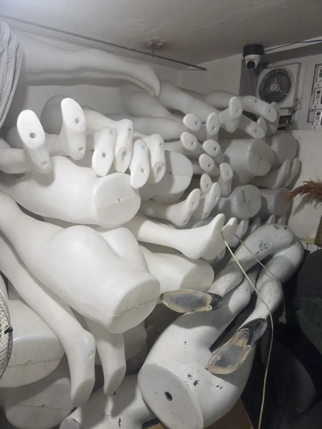 فروش مانکن و لوازم فروشگاه زنانه یکجا|فروشگاه و مغازه|ساری, |دیوار