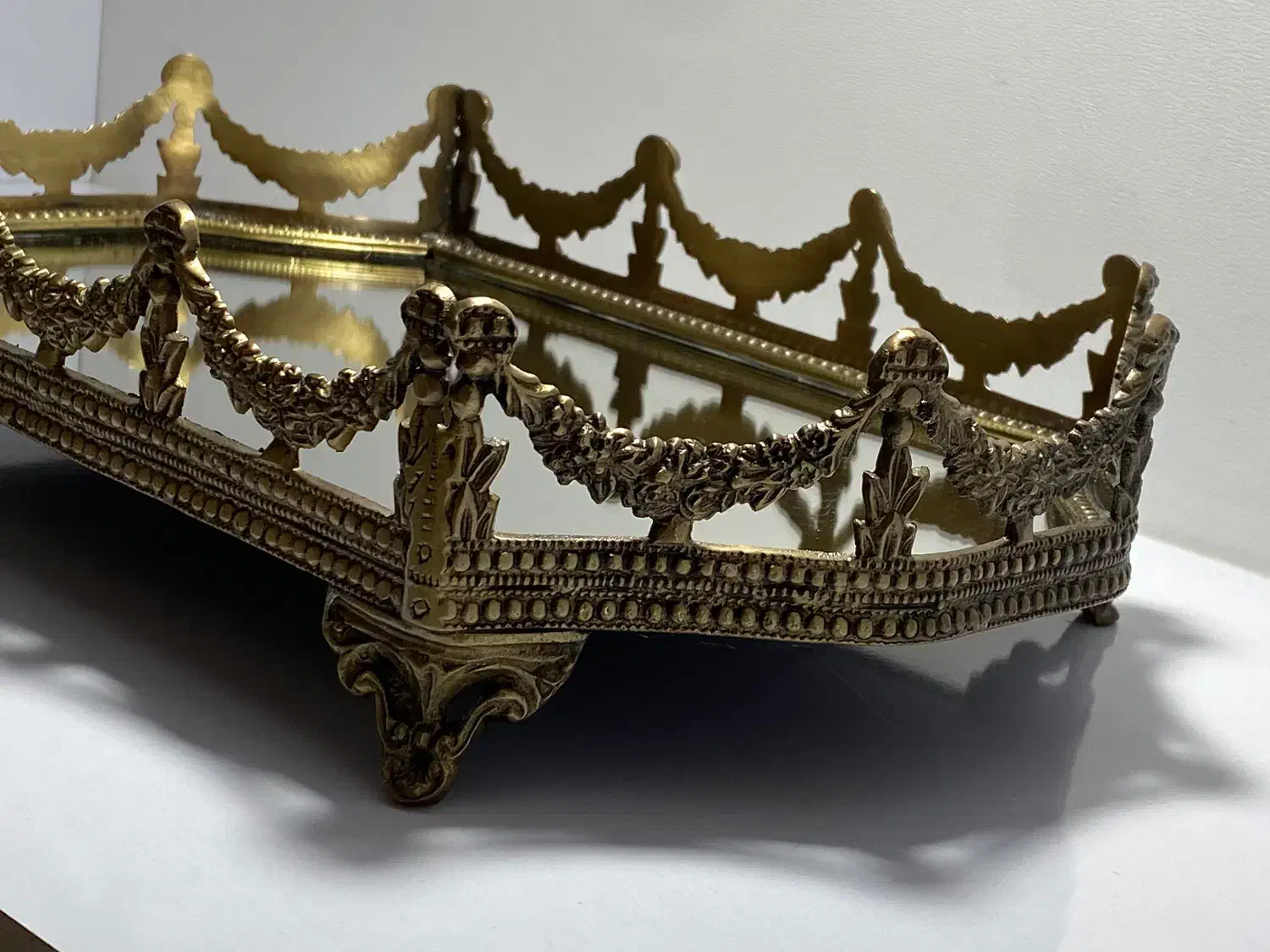 سینی برنجی|صنایع دستی و سایر لوازم تزئینی|شاهینشهر, خانه کارگر|دیوار