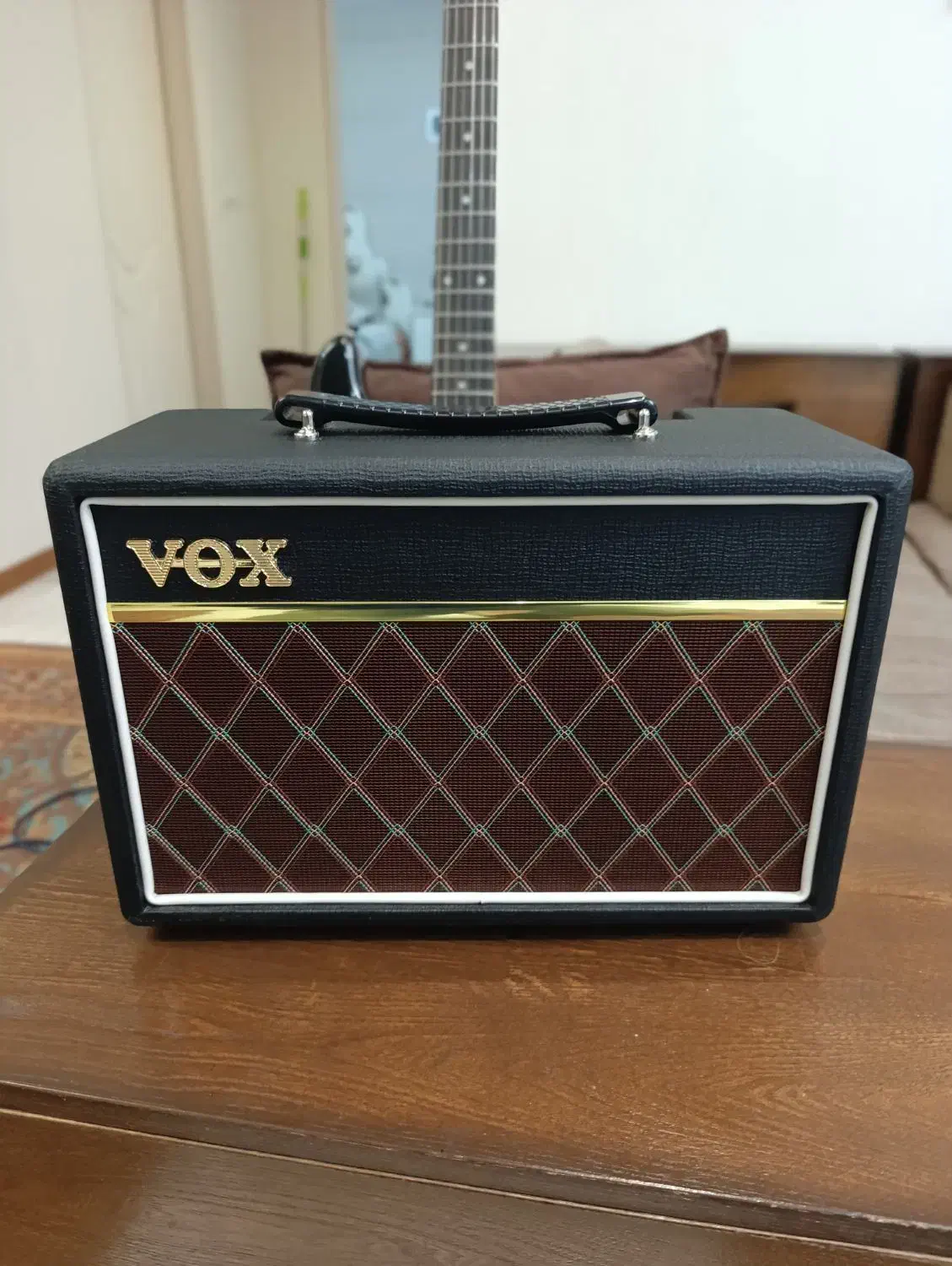 گیتار الکتریک طرح fender و امپ vox patt v9106|گیتار، بیس، امپلیفایر|کرج, گوهردشت|دیوار