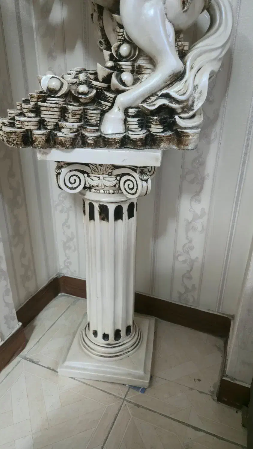 مجسمه به همرا پایه|مجسمه، تندیس، ماکت|قدس, شهر‌قدس|دیوار