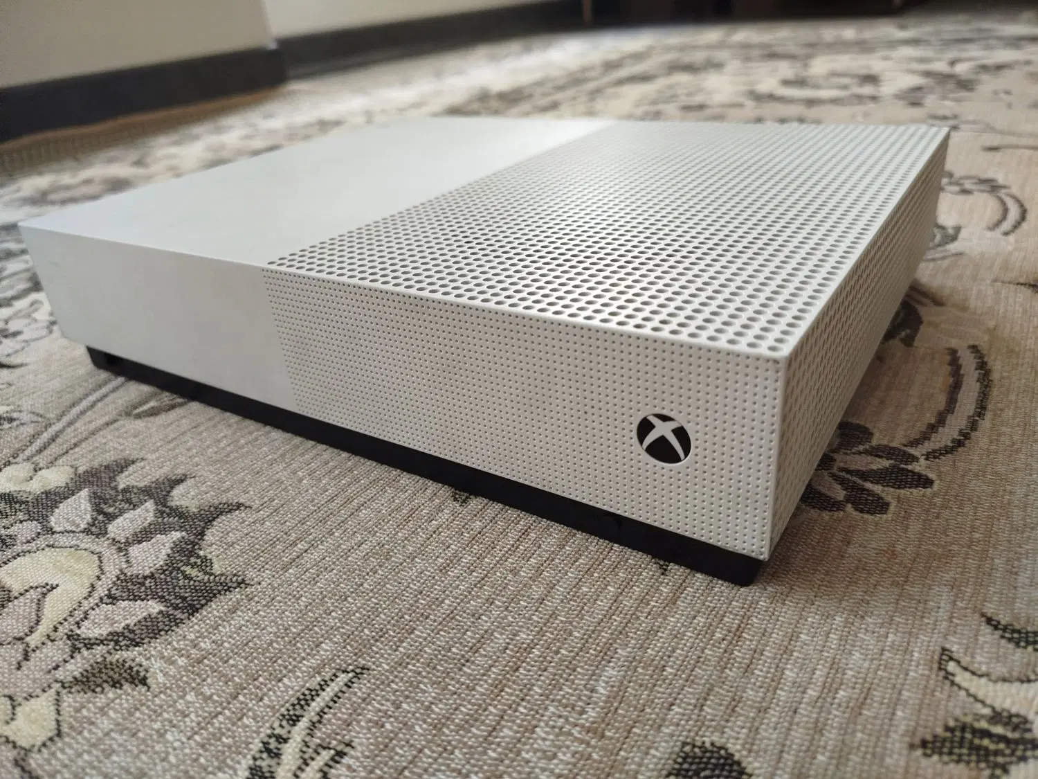 Xbox one s 1T|کنسول، بازی ویدئویی و آنلاین|تهران, شهید بهشتی|دیوار