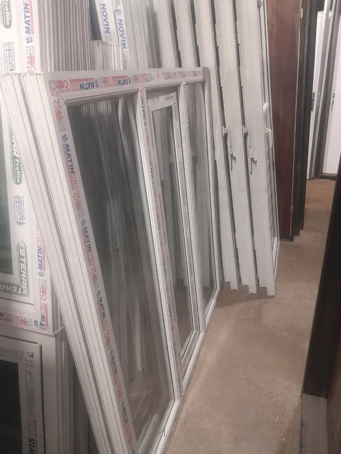 درب چوبیPvsبدو واسطه|مصالح و تجهیزات ساختمان|ارومیه, |دیوار