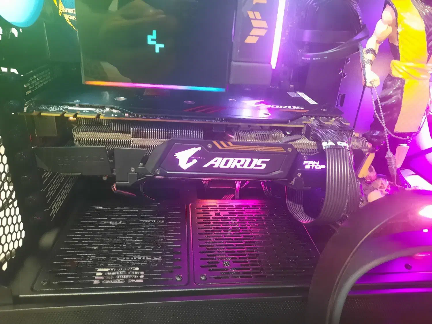 فروش کارت گرافیک GTX1080TI AORUS|قطعات و لوازم جانبی رایانه|اهواز, کیانپارس |دیوار