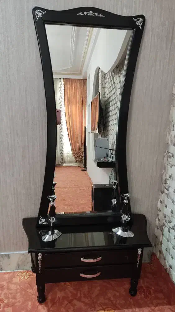 آینه کنسول.بوفه|بوفه، ویترین، کنسول|قدس, شهر‌قدس|دیوار