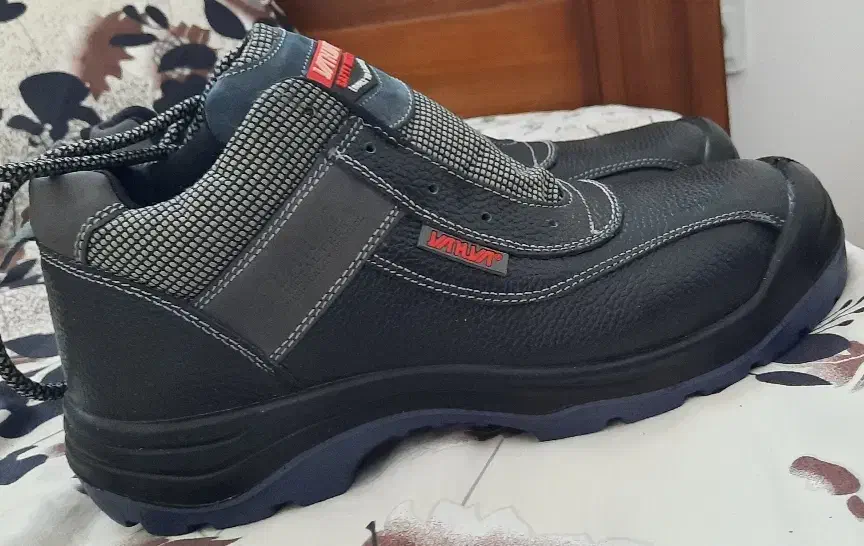 کفش کار|کیف، کفش، کمربند|سیرجان, |دیوار