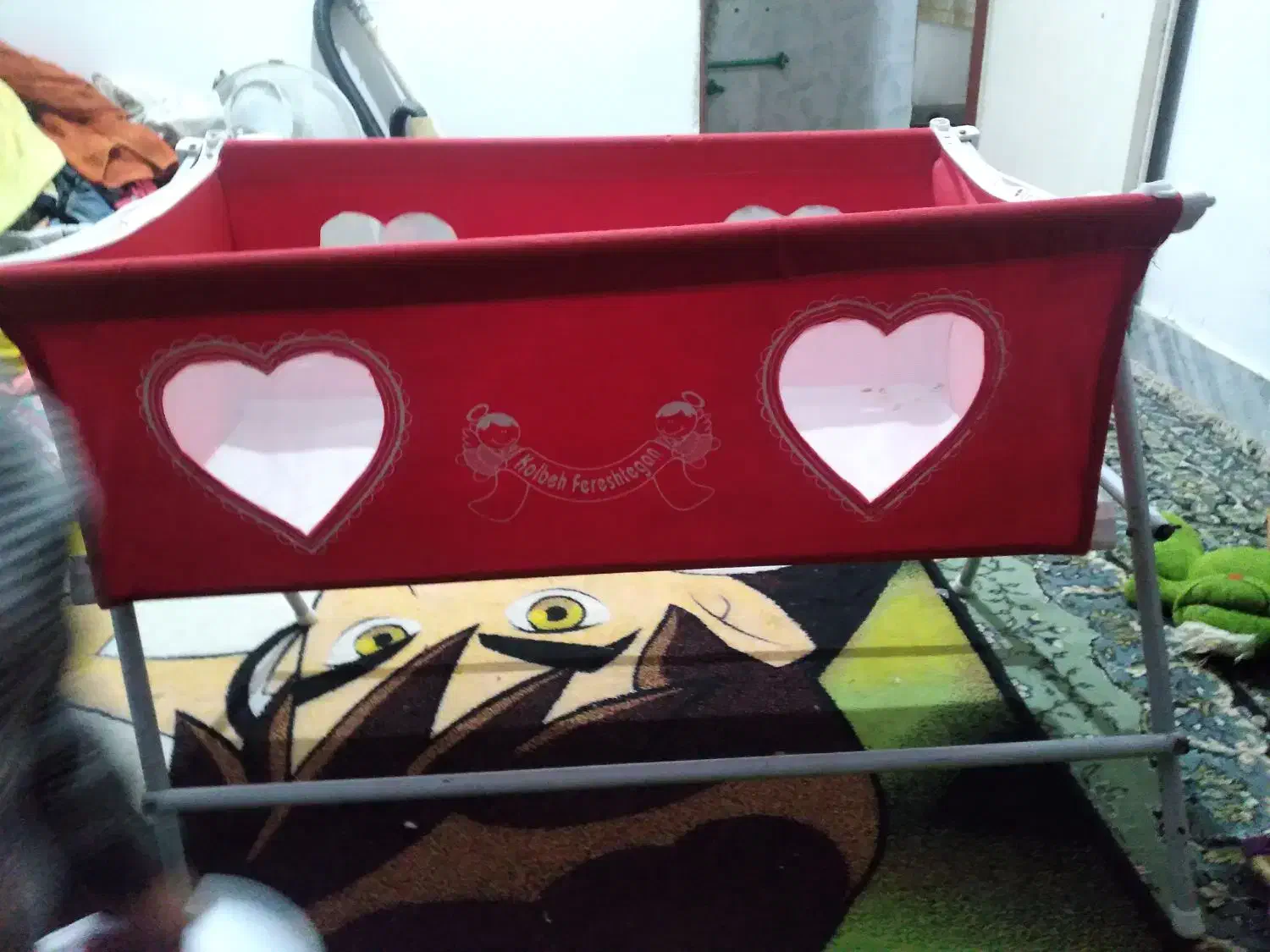 گهواره 500  چرخ گوشت 900|اسباب‌‌بازی|کلاله, |دیوار