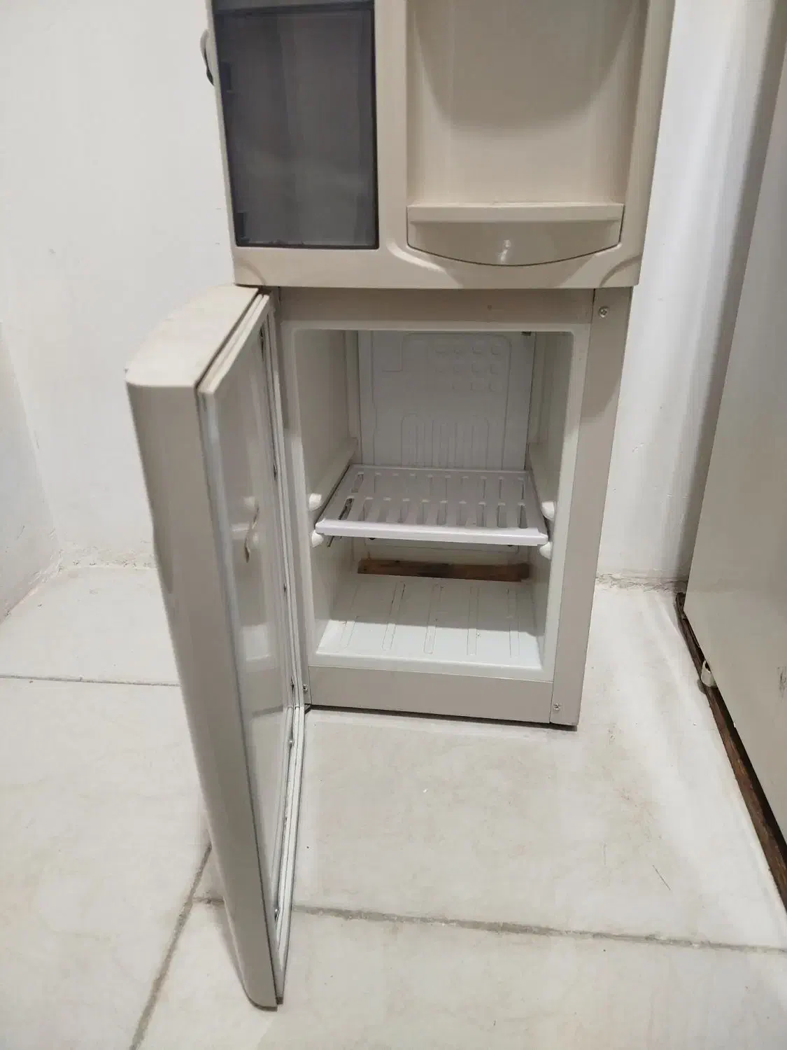 آبسردکن یخچال دار نیکورا|آب‌سردکن و تصفیه آب|صدرا-فارس, فاز ۲|دیوار