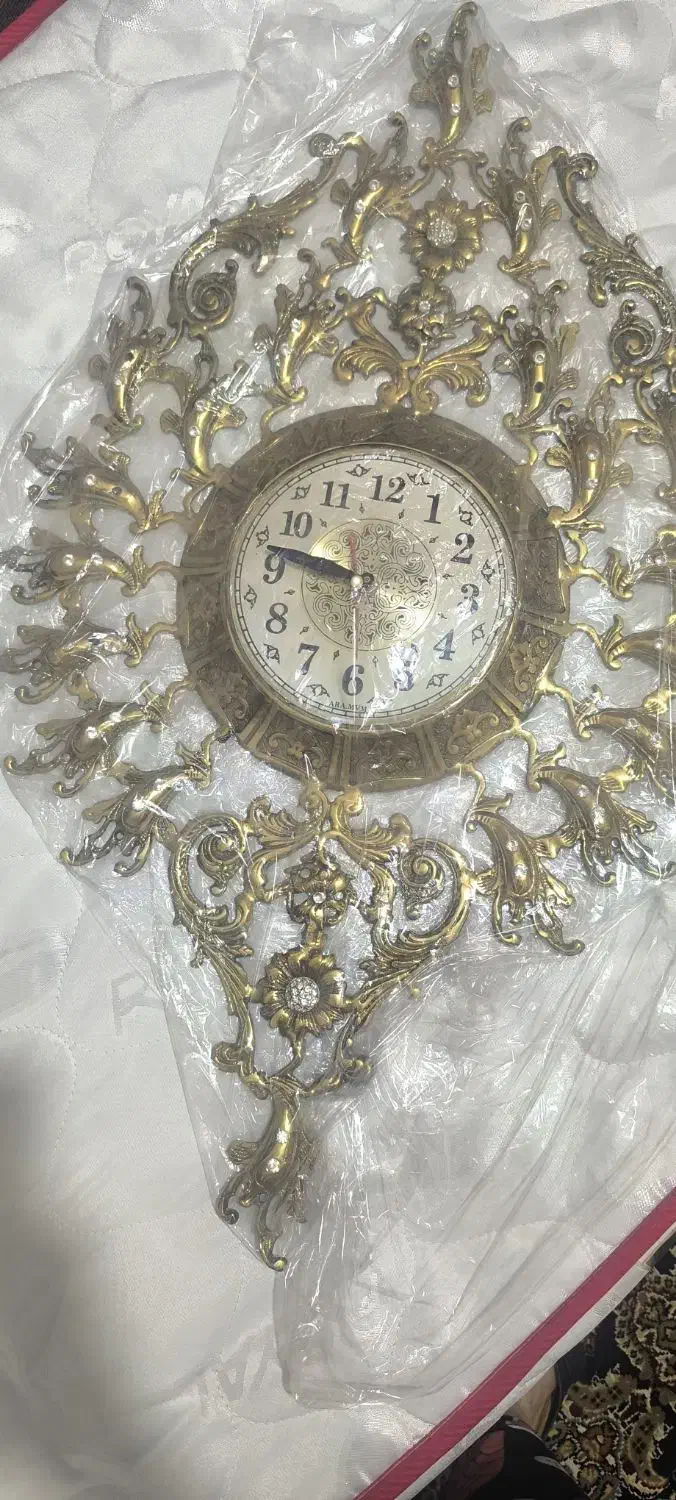 ساعت برنز.دکوری|ساعت دیواری و تزئینی|فردیس, شهرک ارم|دیوار