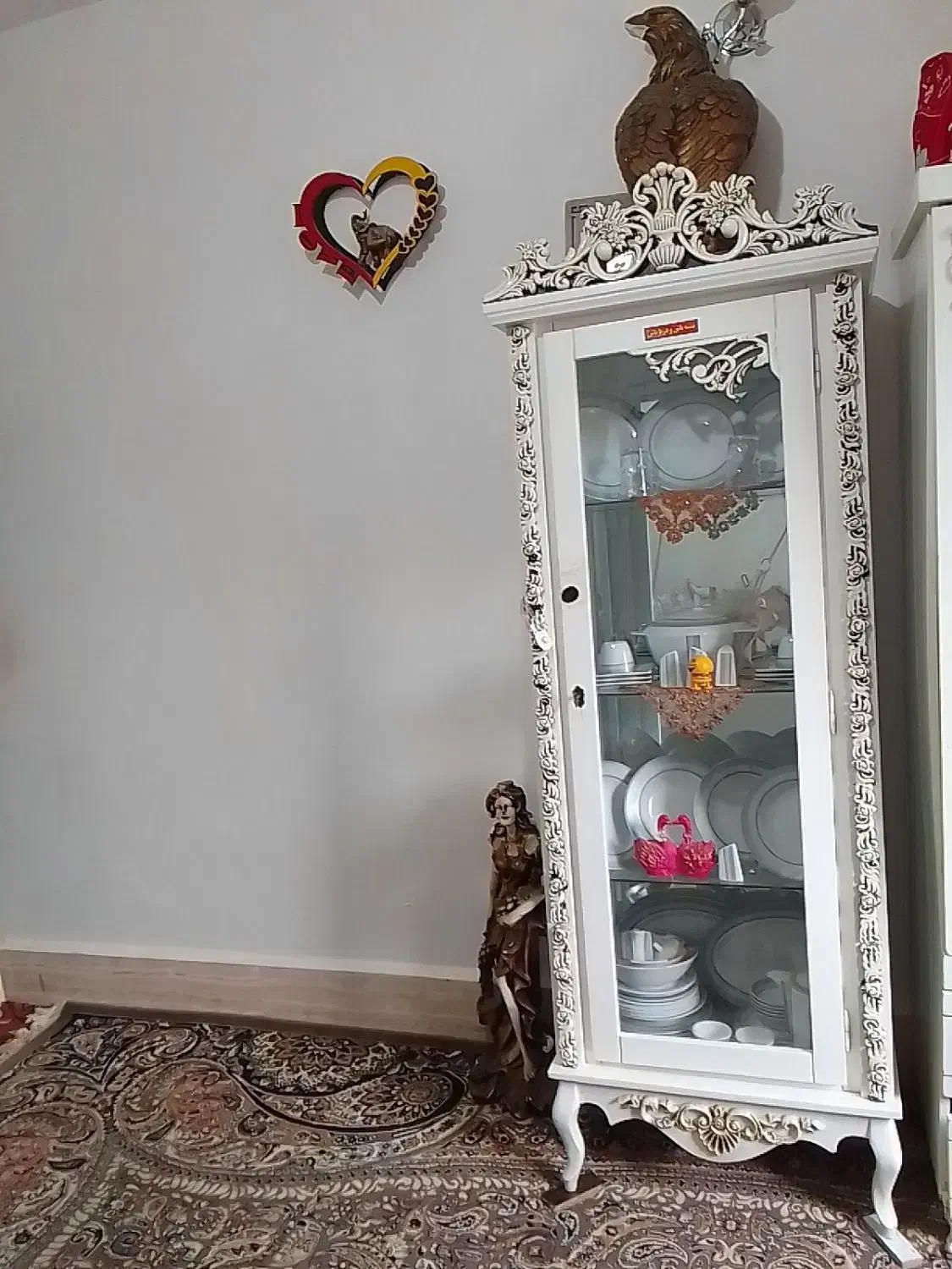 بوفه درحد نو.قیمت مناسب.|بوفه، ویترین، کنسول|تایباد, |دیوار