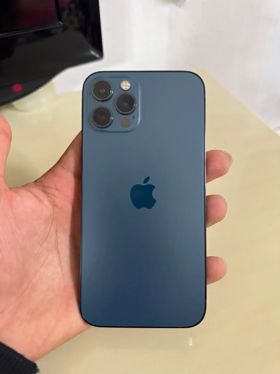 iPhone 12 Pro|موبایل|بروجرد, |دیوار