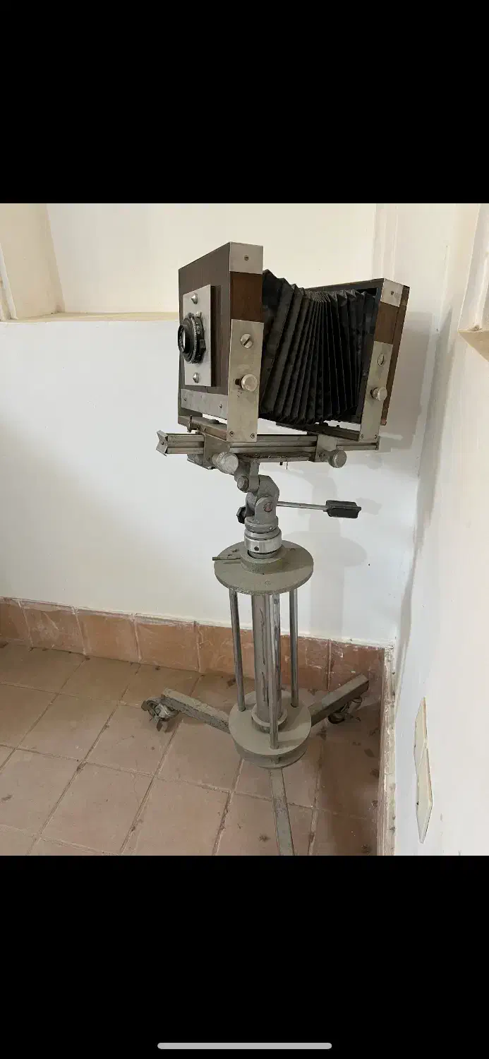 دوربین فانوسی قدیمی با پایه|دوربین عکاسی و فیلمبرداری|یزد, |دیوار