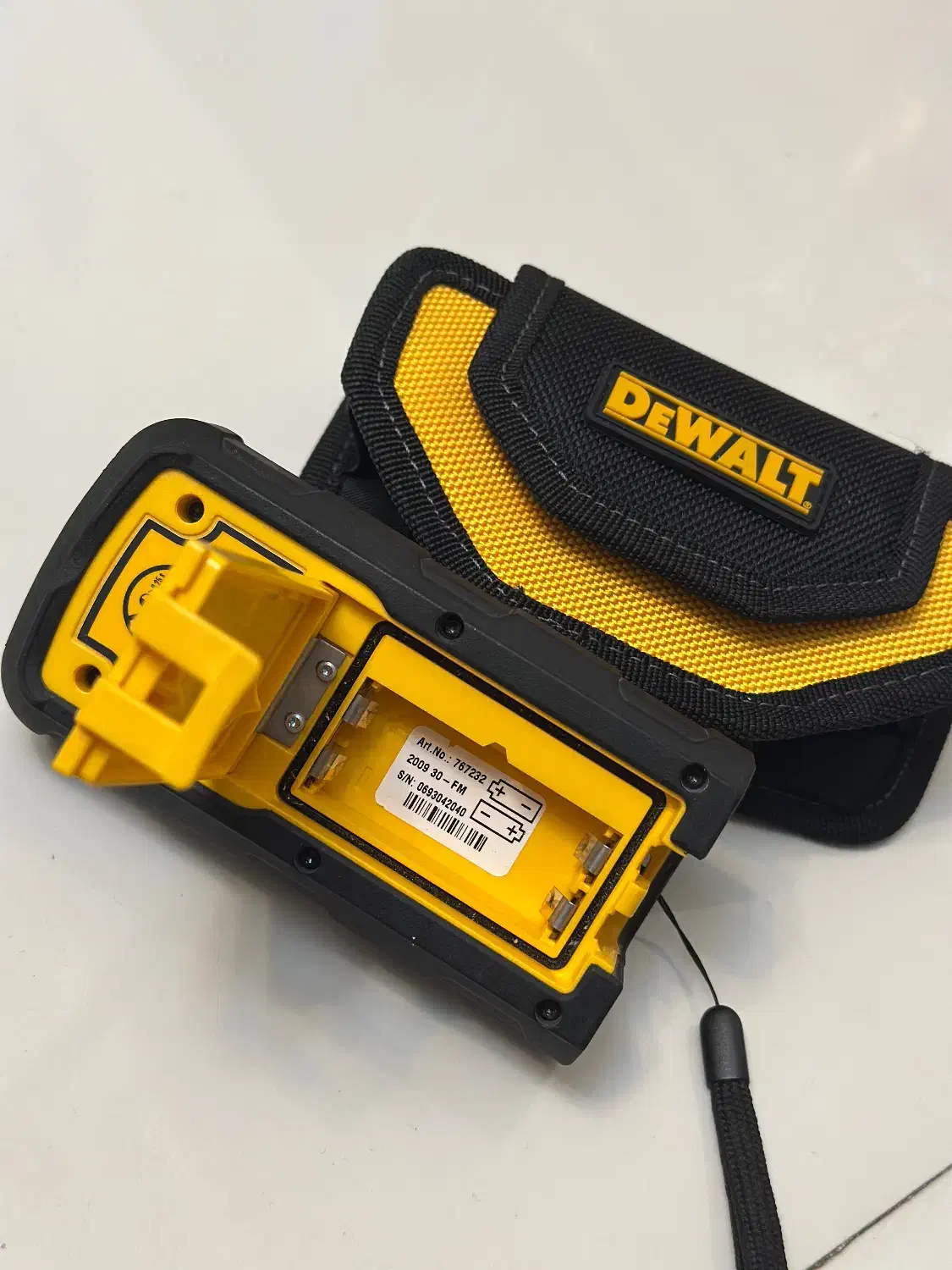 متر لیزری دیوالت اورجینال|ابزارآلات|تهران, ستارخان|دیوار