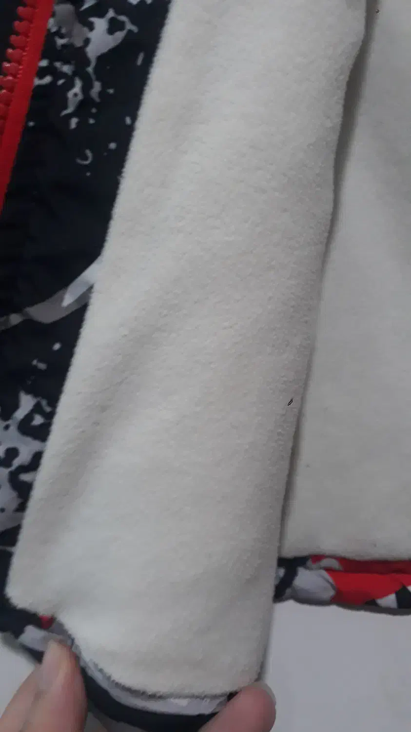 کاپشن کودک|کفش و لباس بچه|رشت, حمیدیان|دیوار