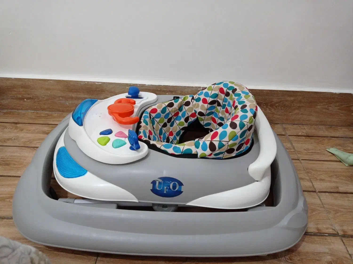 گهواره و روروئک کودک|اسباب و اثاث بچه|مسجد سلیمان, |دیوار