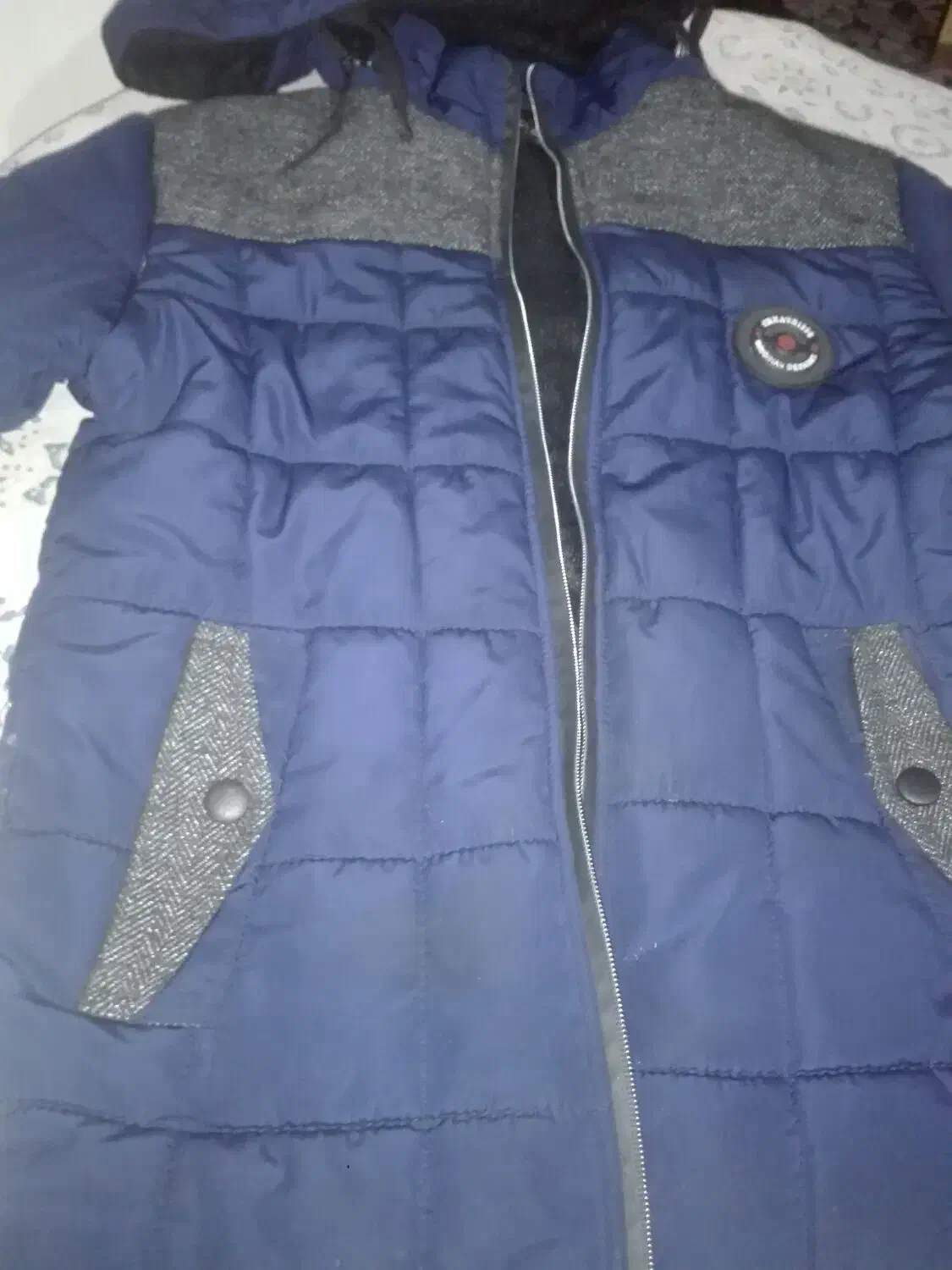 کاپشن|لباس|کرمان, |دیوار