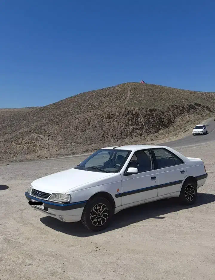 ماشین پژو ۴۰۵slxرنگ سفید مدل ۹۰|خودرو سواری و وانت|مشهد, انقلاب|دیوار