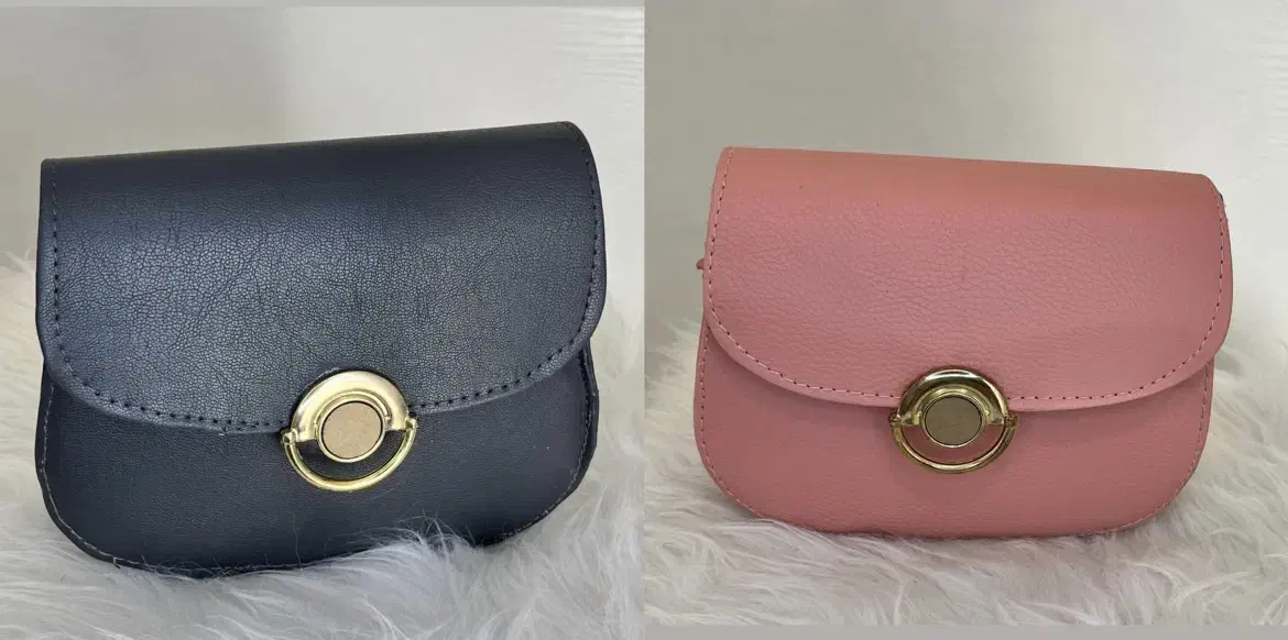 کیف صورتی کیف ذغالی|کیف، کفش، کمربند|ساری, |دیوار