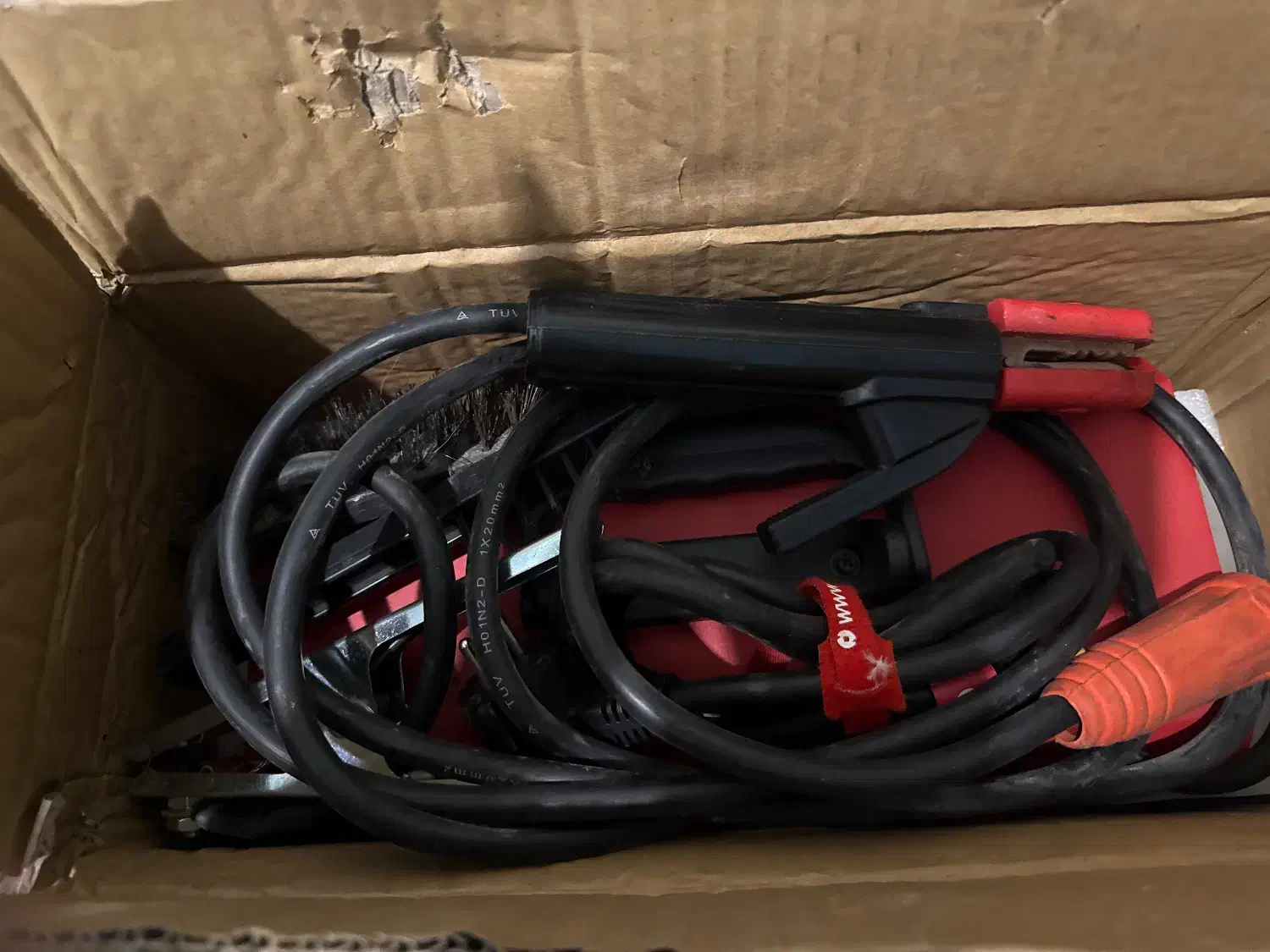 دستگاه جوشکاری ۲۰۰آم‌ر رونیکس مدل ۴۶۰۴|ابزارآلات|تهران, بهار|دیوار